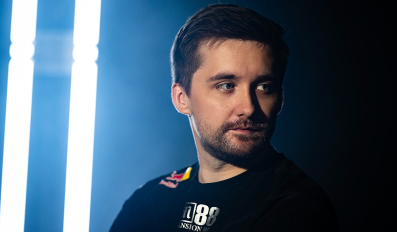 观众起立的 观众起立的