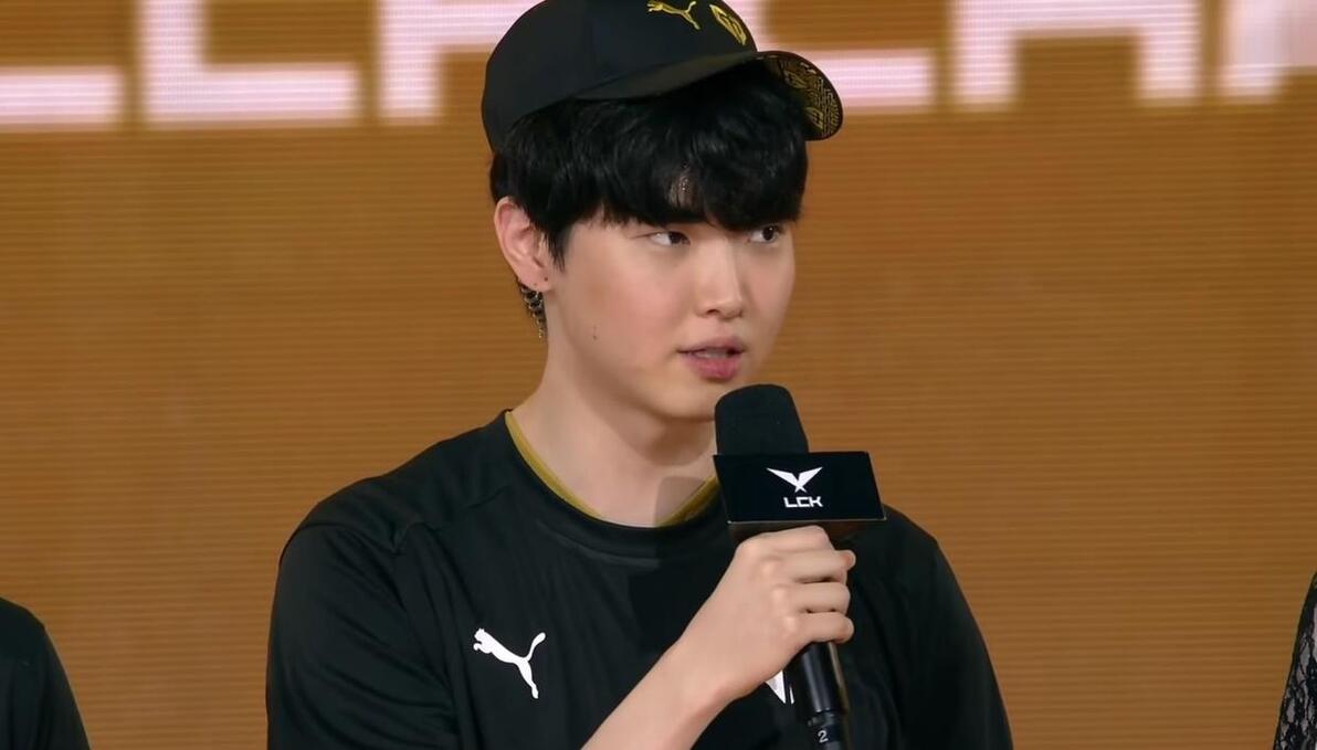 牌改整套策 牌改整套策